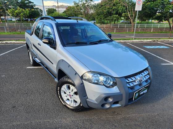 FIAT STRADA 1.8 MPI ADVENTURE CD 8V FLEX 2P MANUAL FIAT STRADA 1.8 MPI ADVENTURE CD 8V FLEX 2P MANUAL